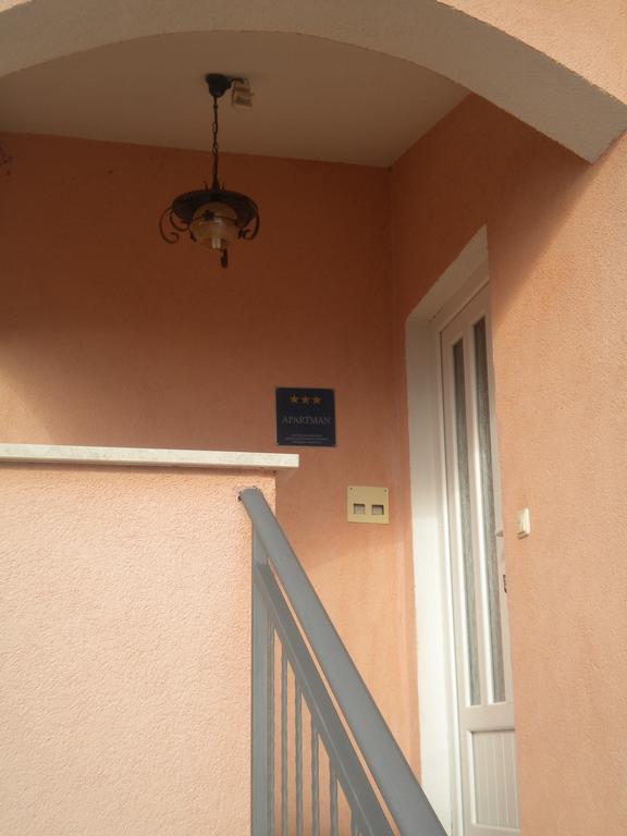 Apartments Miani Novigrad Istria Exterior foto
