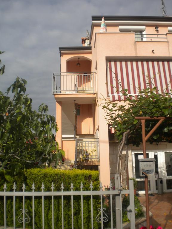 Apartments Miani Novigrad Istria Exterior foto