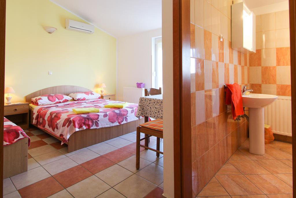 Apartments Miani Novigrad Istria Exterior foto