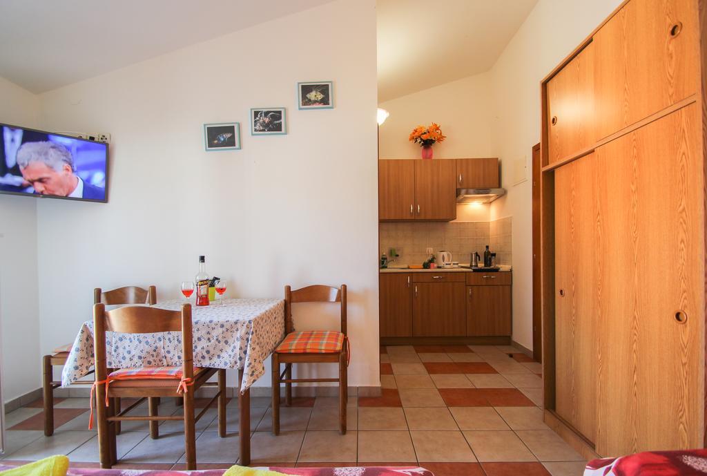 Apartments Miani Novigrad Istria Exterior foto
